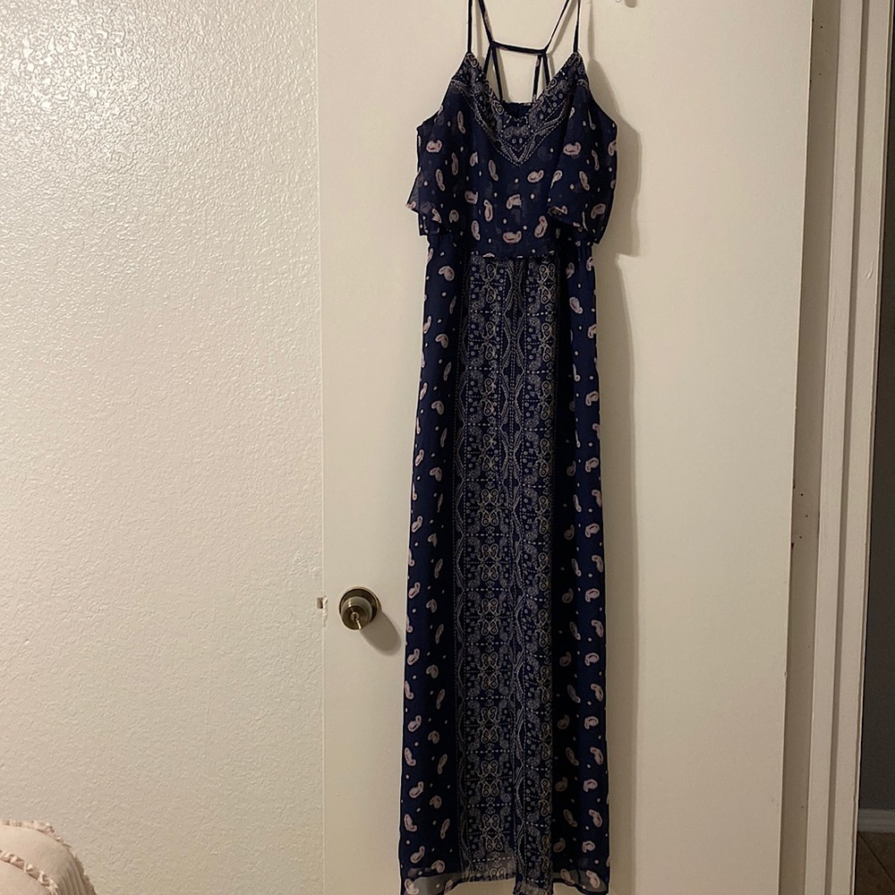 Princess Vera Wang. Size M. Blue with slit down the middle. Printed